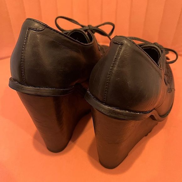 Aldo Black and Brown Wedge Shoes - Picture 4 of 7